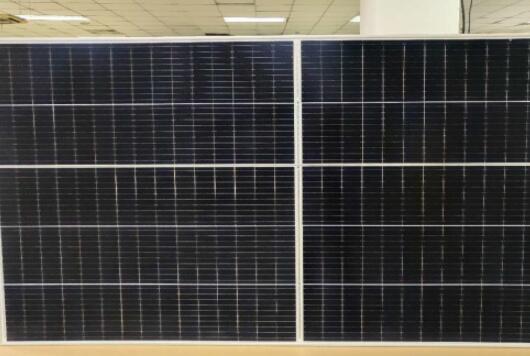 天合光能发布670 W太阳能电池板