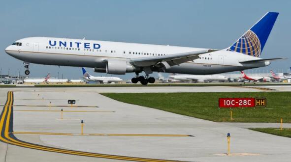 联合航空预计第一季度收入将下降66％