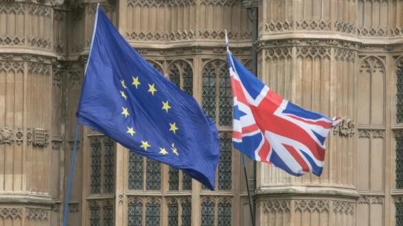 英国回击欧盟对金融服务交易的威胁