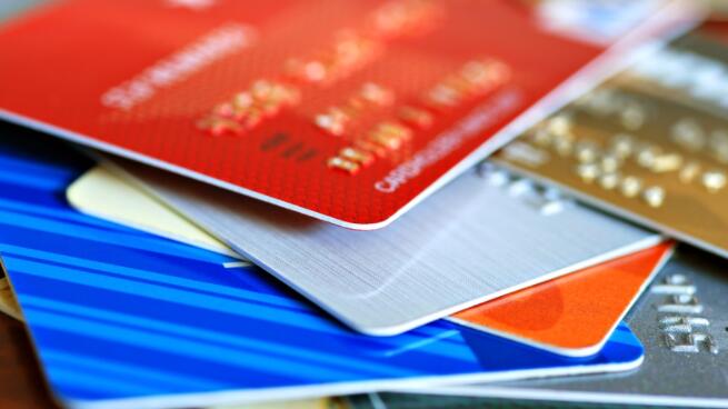爱尔兰中央银行数据显示9月借记卡和信用卡支出下降3%